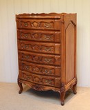 Antique chest of drawers