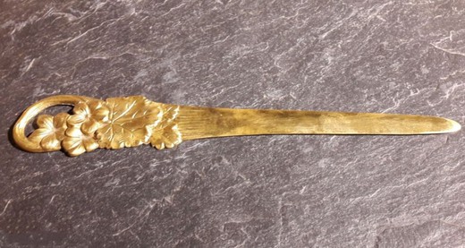 Антикварный нож для бумаги бронза