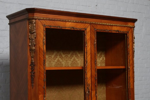 антикварный шкаф, старинный шкаф в стиле Людовик XV