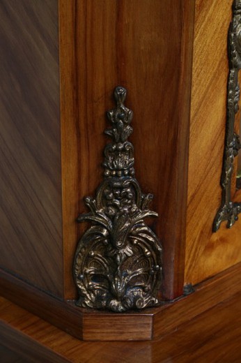 антикварный шкаф, старинный шкаф в стиле Людовик XV
