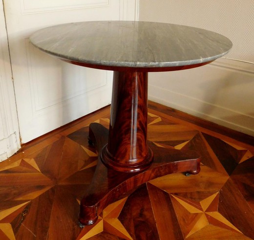 антикварный кофейный столик в стиле ампир из красного дерева с мраморной столешницей XIX века купить в Москве
