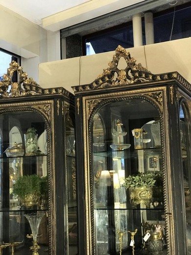 старинные парные витрины из дерева с золочением в стиле наполеона III купить в Москве