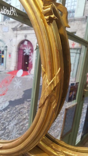 винтажные парные зеркала в раме из золоченого дерева в стиле Людовика XVI купить в Москве, галерея винтажных зеркал предметов декора и интерьера в стиле Людовика XVI из золоченого дерева