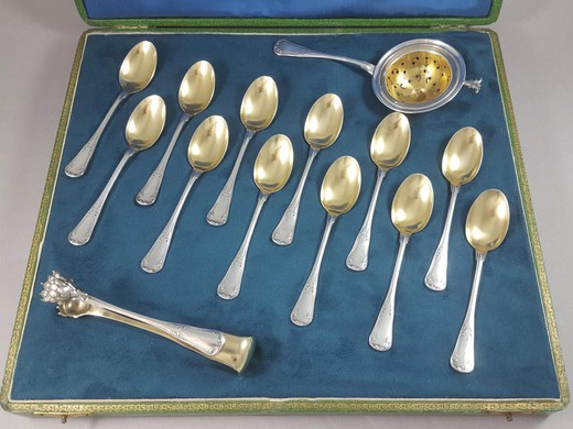 антикварный чайный набор из ложек и щипчиков для сахара из стерлингового серебро