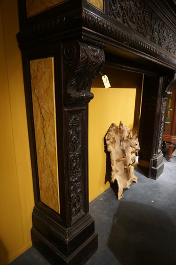 антикварный магазин редких каминных порталов предметов декора и интерьера в стиле ренессанс в Москве