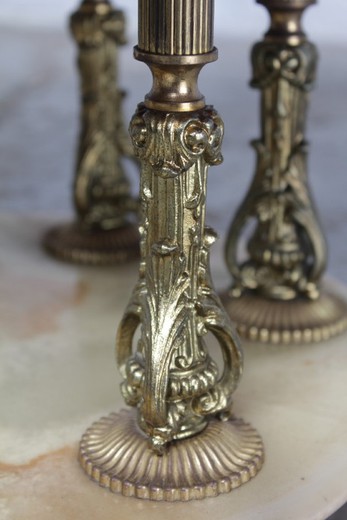 антикварная галерея итальянской мебели предметов декора и интерьера из золоченой бронзы и оникса в стиле людовика 15, стиль Людовика XV