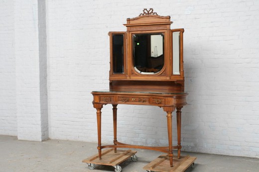 антикварный дамский столик в стиле людовика 16 из ореха, антикварная мебель из ореха в стиле людовика 16, антиквариат в мосвке