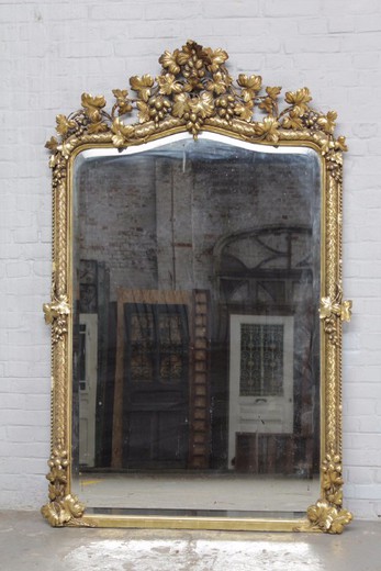 старинное зеркало с золочением, антикварное зеркало в стиле людовика XV, зеркало в стиле людовика XV с золочением, старинные зеркала купить в москве, антикварное зеркало купить в москве