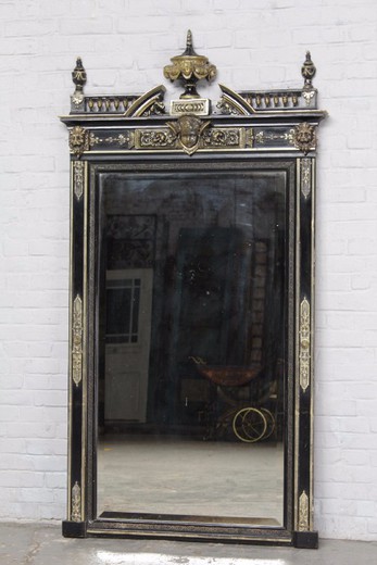 антикварное зеркало в стиле наполеона 3 в раме из дерева, антиквариат купить в Москве