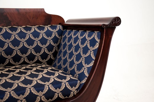антикварный диван в стиле бидермайер, старинная софа 1900 года, диван 1900 года, антикварная мебель бидермайер, старинный диван в стиле бидермайер, старинная мебель эпохи модерн, антикварная мебель 1900-х годов, старинный диван в стиле бидермайер