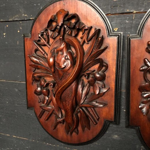 Antique carved wall decorations "Hunting trophies"