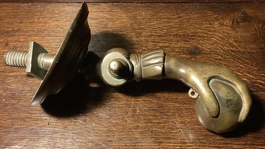 Антикварный дверной молоток