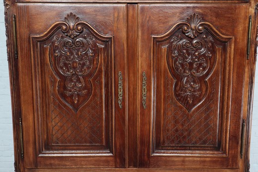 Antique Louis XV cabinet