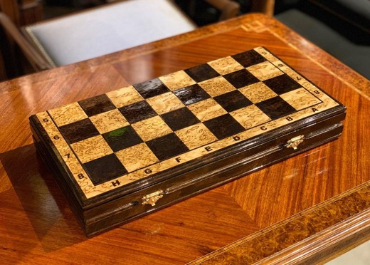 Set for playing chess