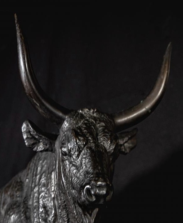 Ancient sculpture "Roman bull"