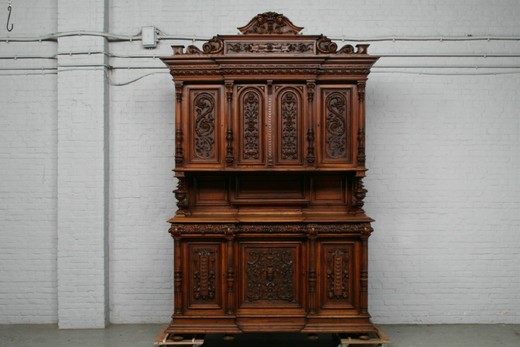 антикварная мебель - столовая в стиле ренесанс