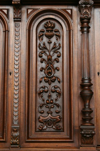 набор мебели антиквариат - сервант и буфет из ореха