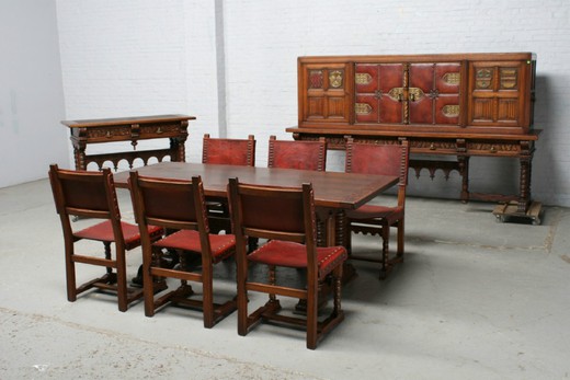 антикварная мебель - столовый гарнитур в испанском стиле, 20 век