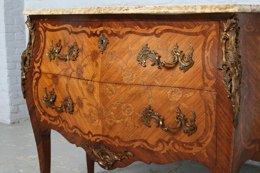 старинный комод из розового дерева в стиле людовик 15