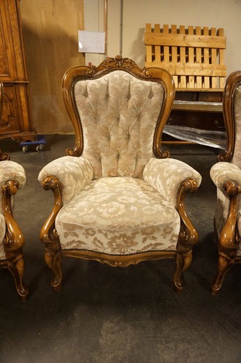 антикварное кресло барокко