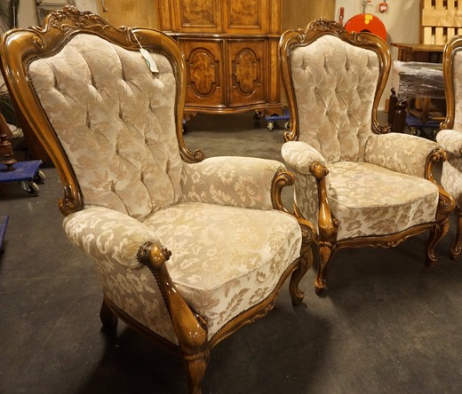 старинные кресла антиквариат западная Европа мебели из Европы