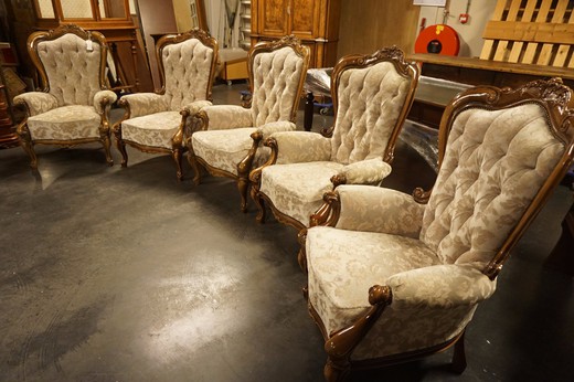 старинные кресла антиквариат западная Европа мебели из Европы