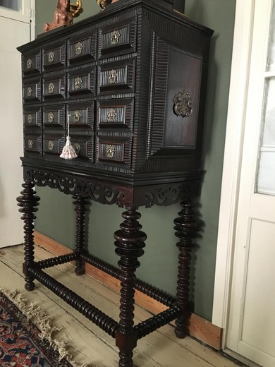 старинный кабинет в китайском стиле из ореха и черного дерева
