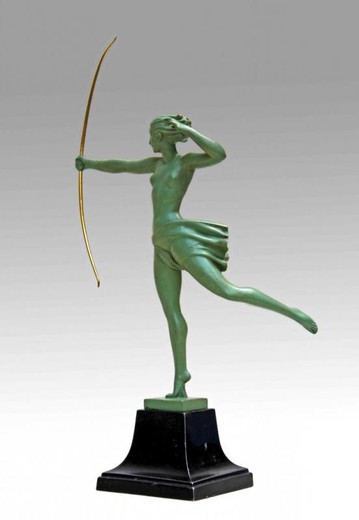 Скульптура Дианы из бронзы