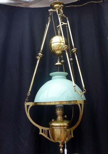 antique brass lighting