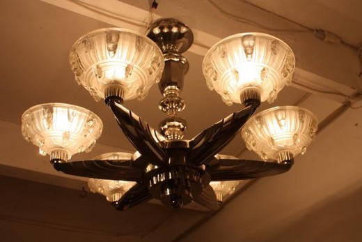 antique chandelier art-deco