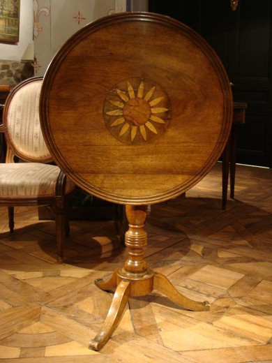 old furniture table in walnut louis philippe