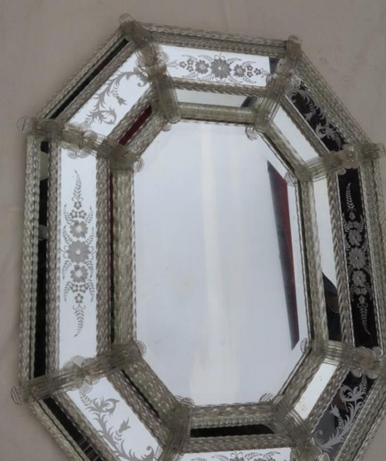 антикварное зеркало из муранского стекла и дерева
