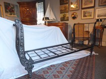 Кровать в стиле Луи Филипп