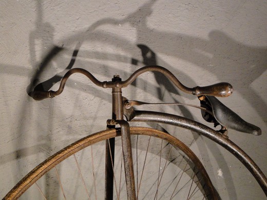антикварный велосипед, бронза и дерево, гранд би