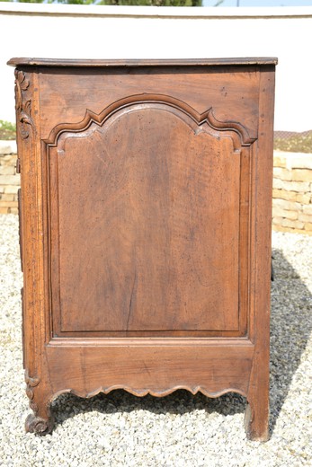 old furniture commode in walnut 18 century