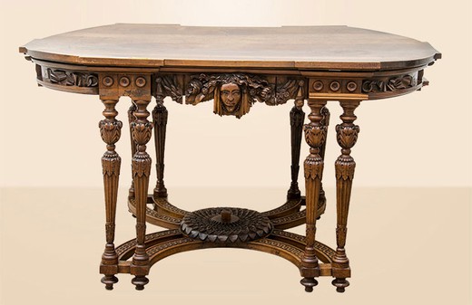 антикварная мебель - стол из ореха
