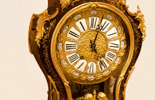 старинные часы в стиле буль, черепаха и латунь