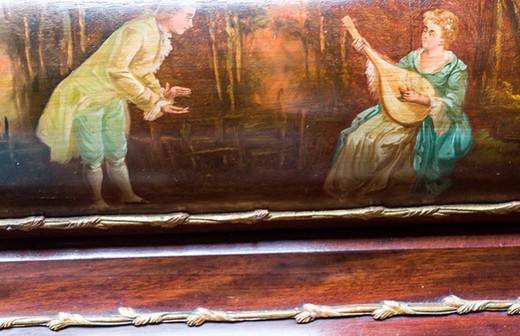 винтажное бюро в стиле Людовика XV из дерева с росписью купить в Москве