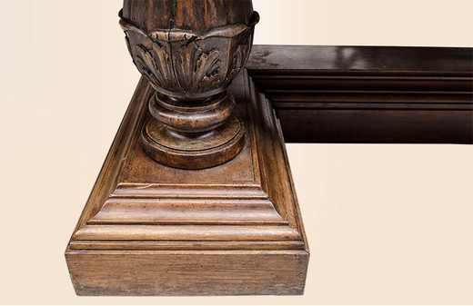 старинная мебель - итальянский стол из ореха