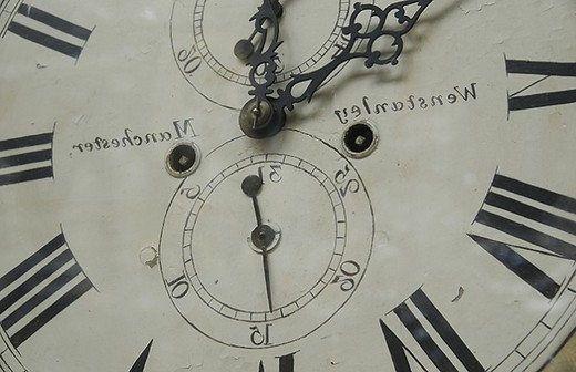 старинные часы с маятником из красного дерева, конец 19 века