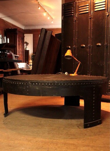 антикварная мебель - журнальный столик