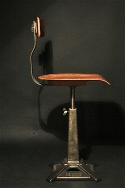 antique chair Singer