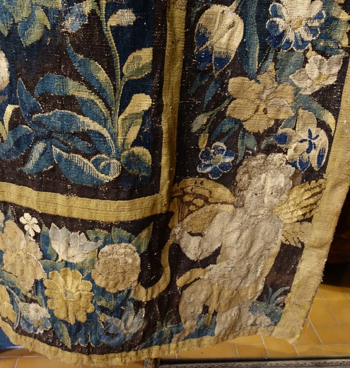 Antique tapestry "Engagement"