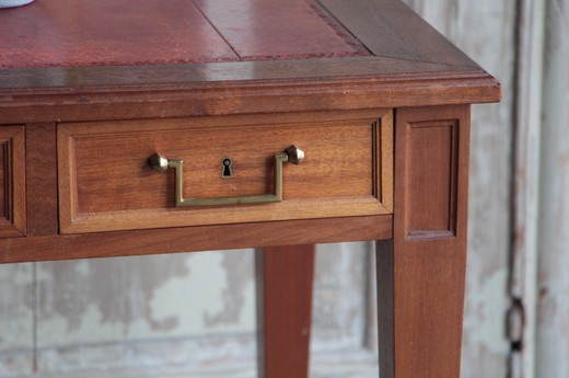 old furniture table in mahogany