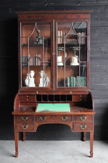 старинная мебель - письменный стол из красного дерева