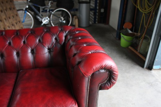 vintage furniture sofa chesterfield