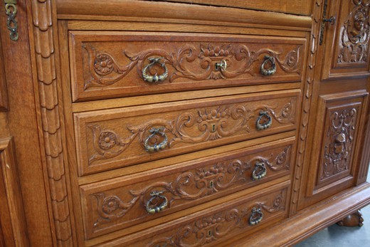 vintage furniture bar cabinet in wood