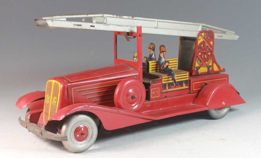 старинная игрушка - пожарная машина