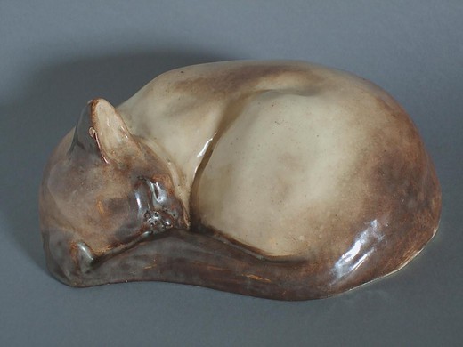 антикварная скульптура кошка из фаянса