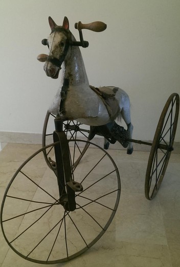 антикварный трехколесный велосипед пони, 19 век